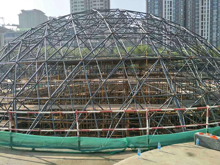 金坛球形网架钢结构施工